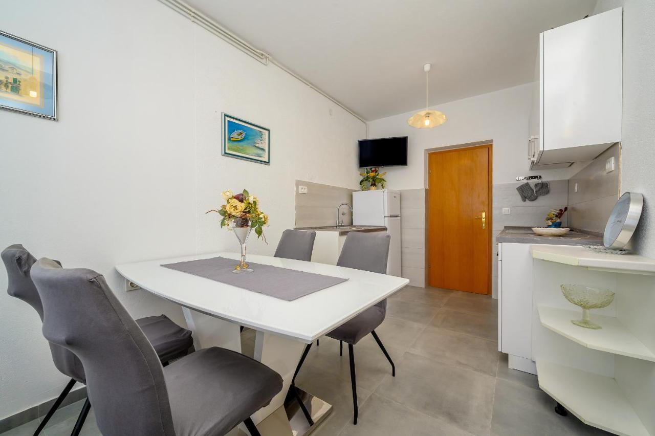 Apartments Juric Podstrana Eksteriør bilde