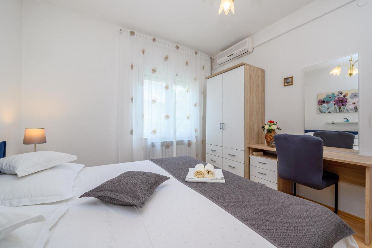 Apartments Juric Podstrana Eksteriør bilde